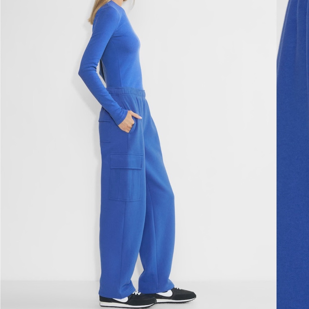 Aritzia TNA Sweatfleece Cozy Fleece Cargo Mega Fit Sweatpants in Jazz Blue, NEW - Picture 16 of 17